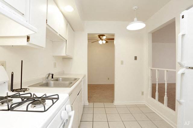 Versailles Place Apartments
